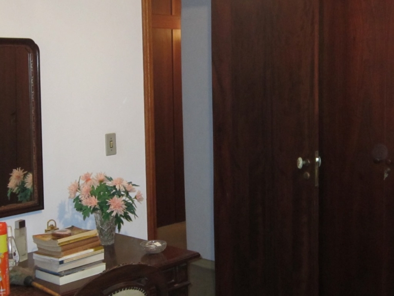 Casa à venda Vila de Sao Fernando com 304m² e 4 quartos por R$ 1.100.000 - 355479633-Dormitório 3.JPG